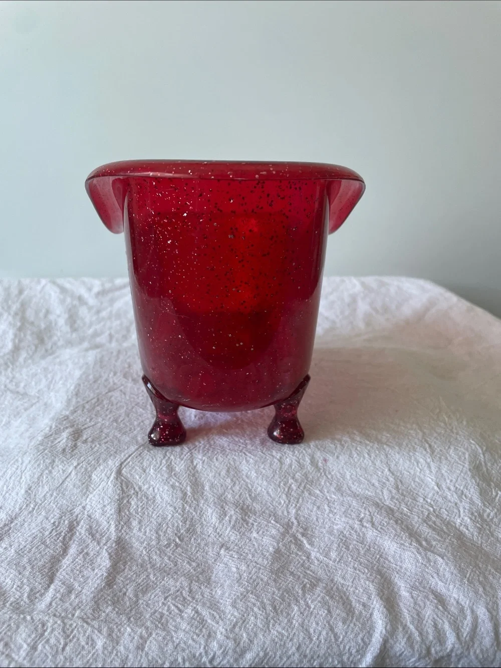 Bath & Body Works Glitter ClawFoot Bathtub Plastic Acrylic Red  10.5x5.5x5.5”